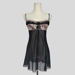 Vintage Y2K VICTORIA'S SECRET 2002 Milkmaid Babydoll 100% Silk Chemise Nightie L